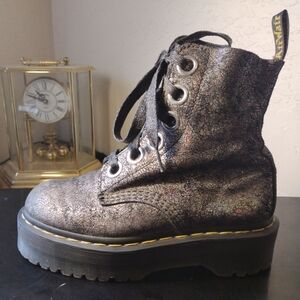 Dr. Doc Martens Women's Size 6 EU 37 Molly Platform Iridescent Crackle Boots